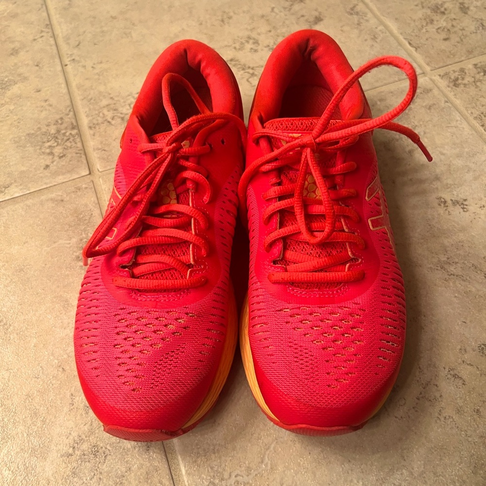 ASIC Gel Kayano size 7 bright orange. Good conditions